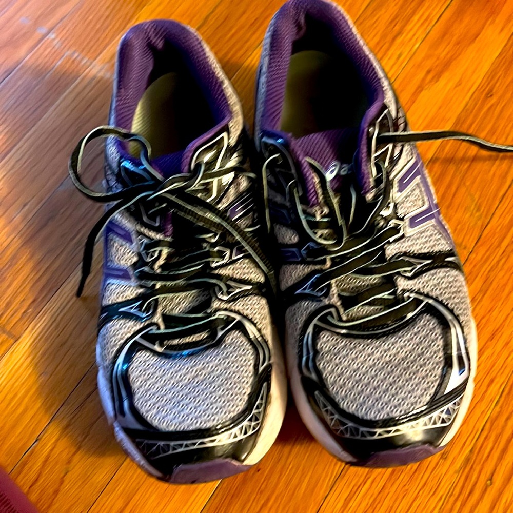 ASICS women’s sneakers